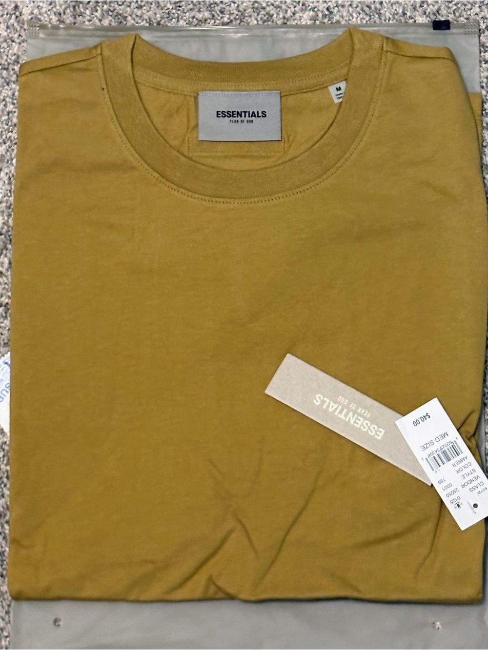 NWT Size M Fear of God ESSENTIALS Amber Short Sleeve Crewneck Tee Unisex